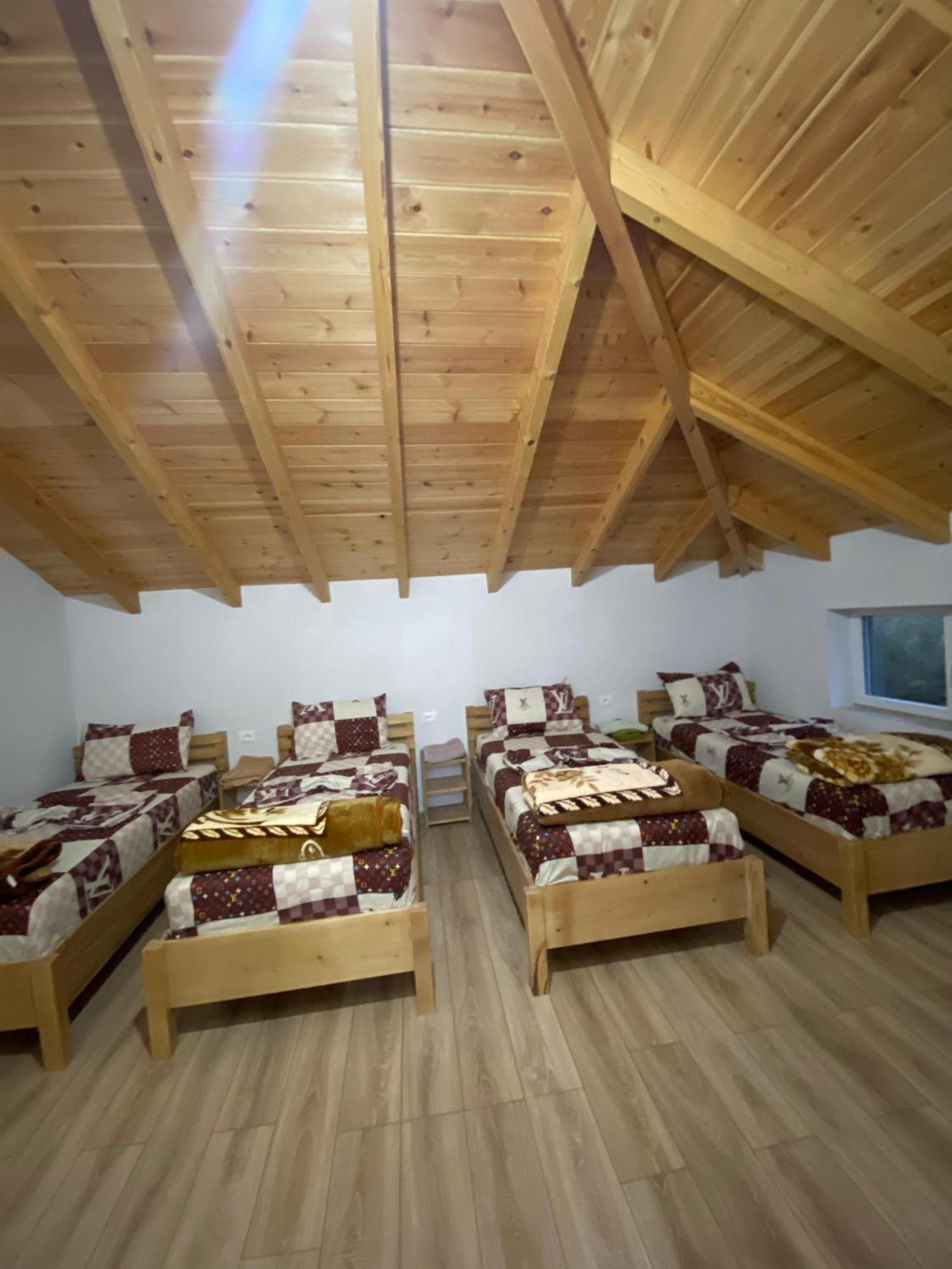 Guest House Korabi Ceren Esterno foto